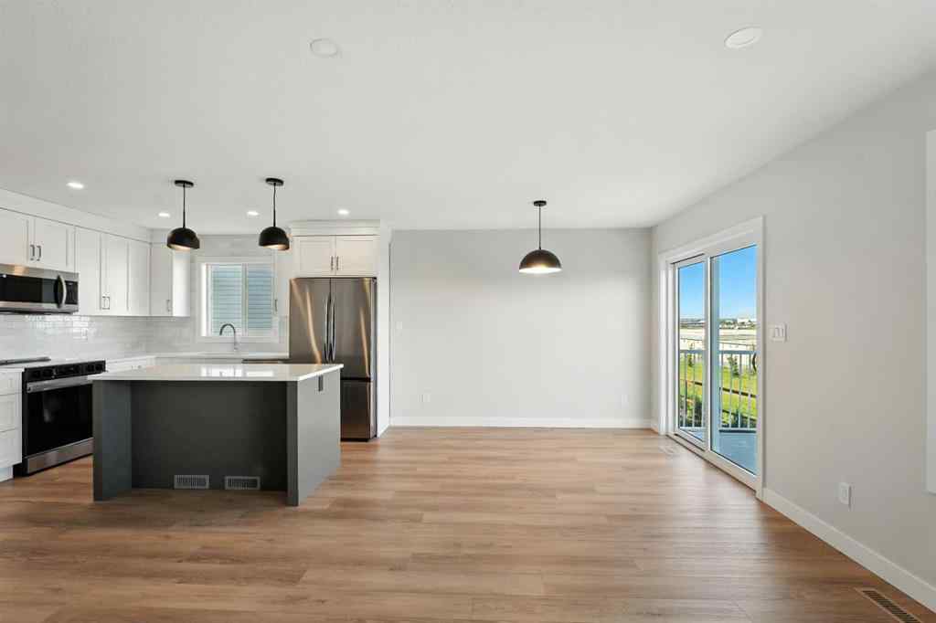 MLS® A2249667 - 5434 Vista Trail  in Valley Ridge Blackfalds, Residential