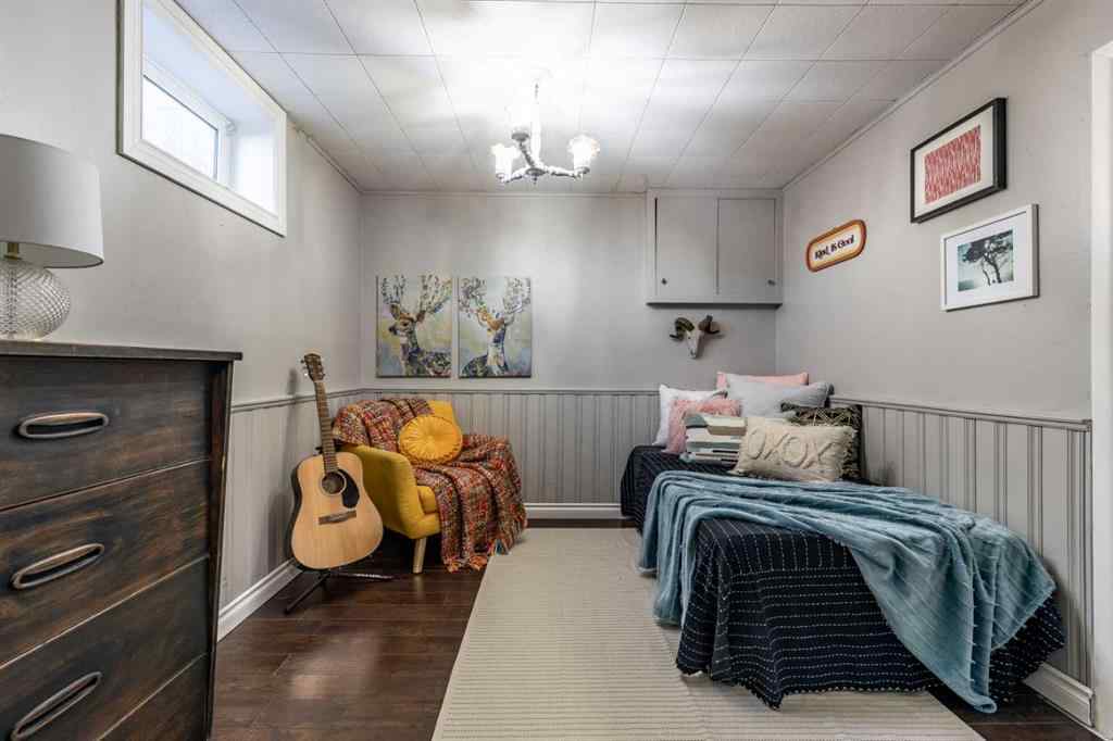 MLS® A2249676 - 1499 10 Avenue NE in Northeast Crescent Heights Medicine Hat, Residential