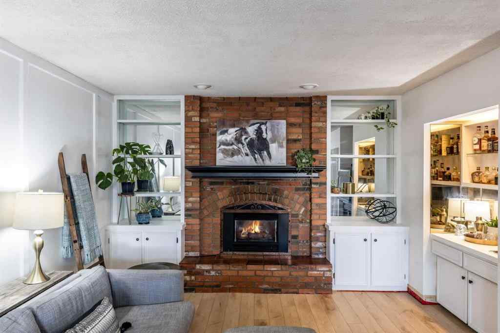 MLS® A2249676 - 1499 10 Avenue NE in Northeast Crescent Heights Medicine Hat, Residential