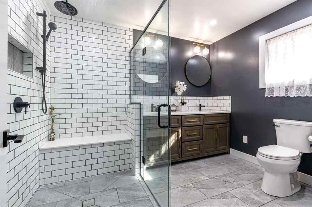 MLS® A2249676 - 1499 10 Avenue NE in Northeast Crescent Heights Medicine Hat, Residential