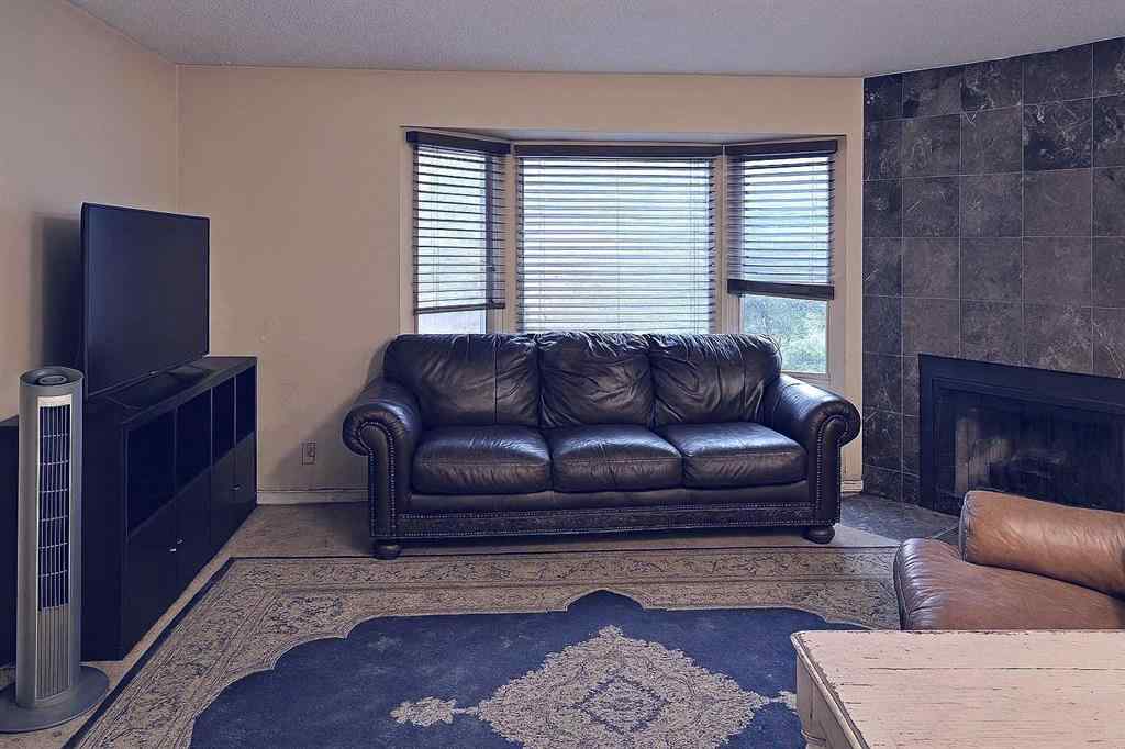 MLS® A2249684 - 259 Deerview Drive SE in Deer Ridge Calgary, Residential