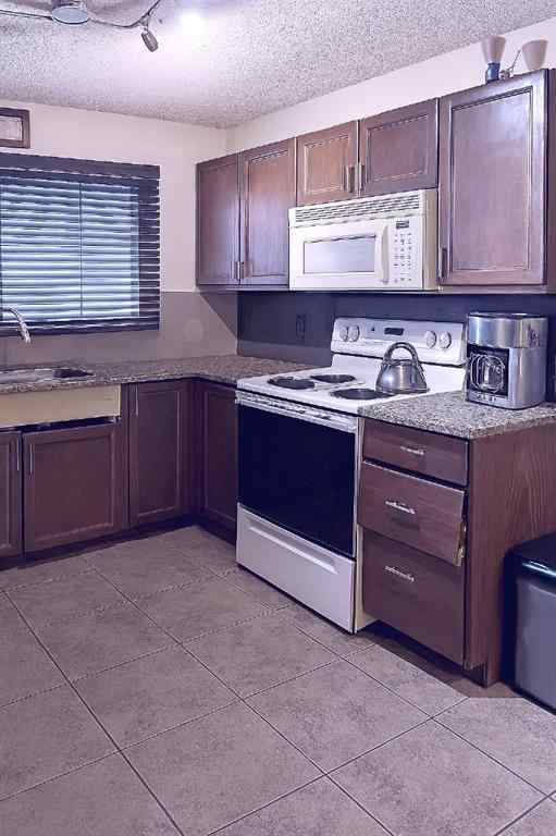 MLS® A2249684 - 259 Deerview Drive SE in Deer Ridge Calgary, Residential
