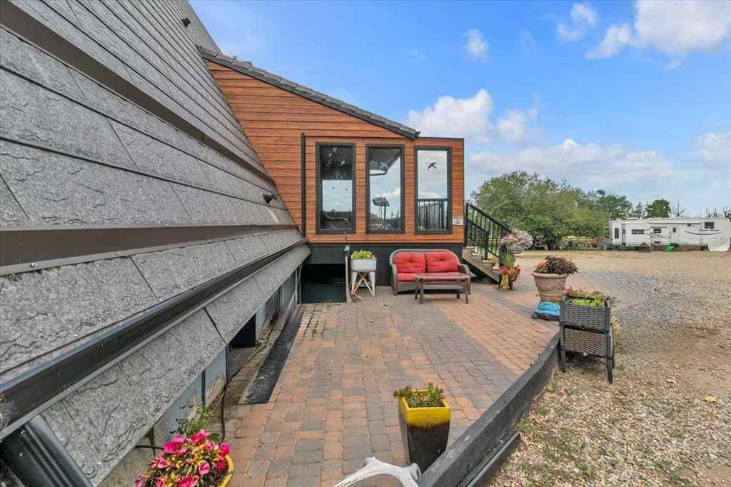 MLS® A2249685 - 241037 RGE RD 241   in NONE Rural Wheatland County, Residential
