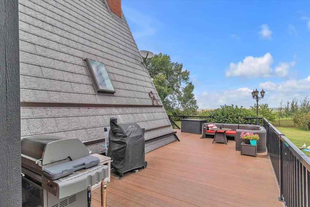 MLS® A2249685 - 241037 RGE RD 241   in NONE Rural Wheatland County, Residential