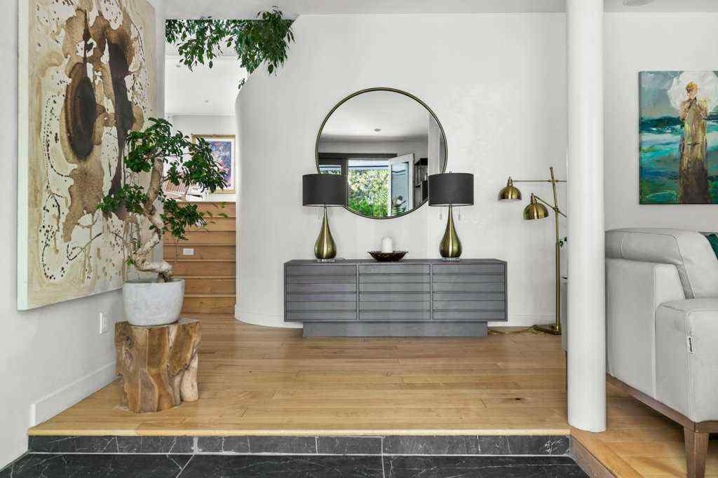 MLS® A2249686 - 112 Varsity Green Bay NW in Varsity Calgary, Residential