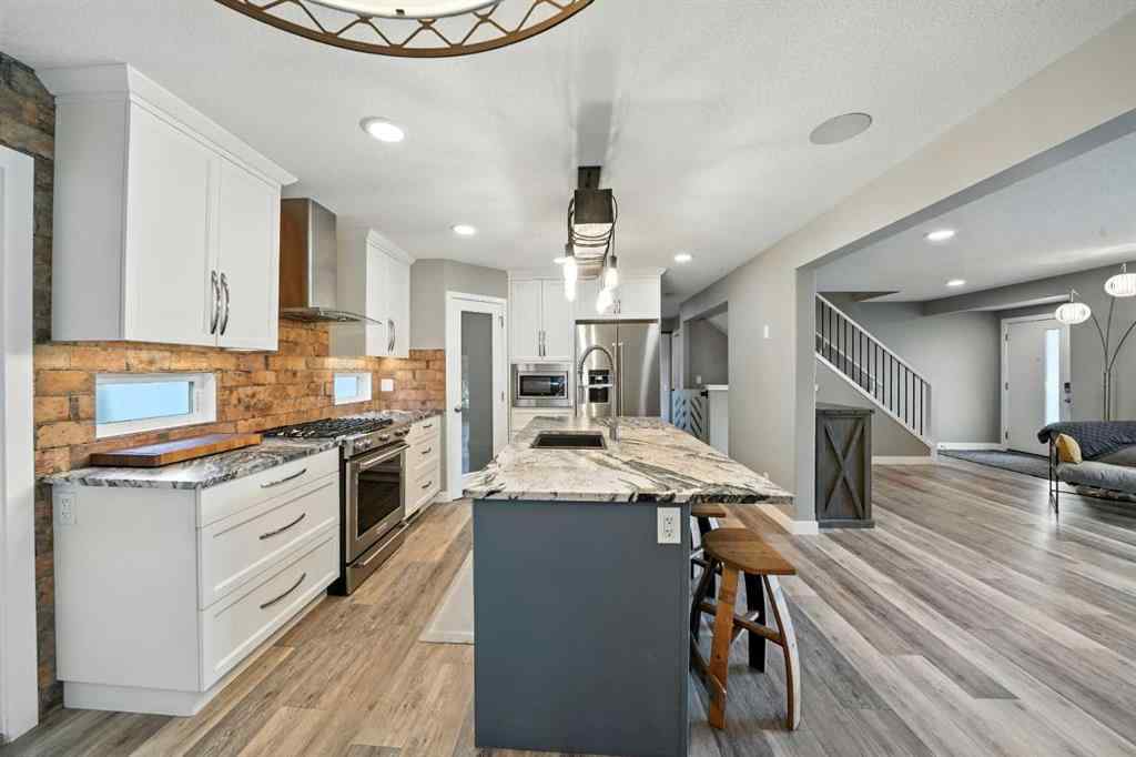 MLS® A2249690 - 6 Wiltshire Place  in West Park Red Deer, Residential