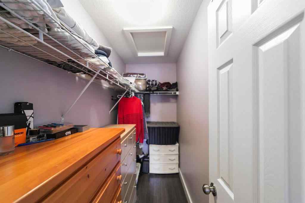 MLS® A2249695 - 4414B 73 Street  in West Park Camrose, Residential