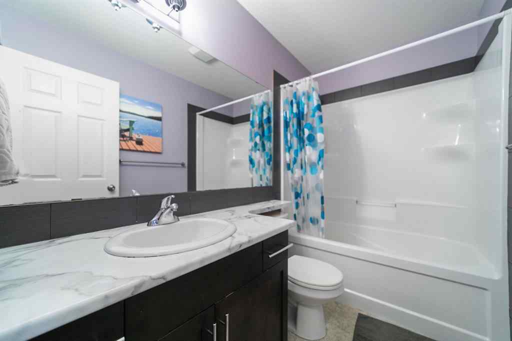 MLS® A2249695 - 4414B 73 Street  in West Park Camrose, Residential