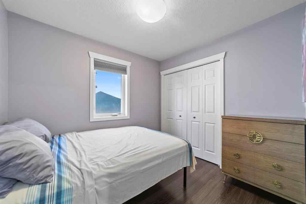 MLS® A2249695 - 4414B 73 Street  in West Park Camrose, Residential