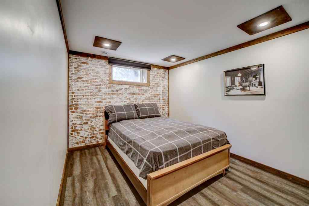 MLS® A2249698 - 418 Charlotte Street  in NONE Pincher Creek, Residential