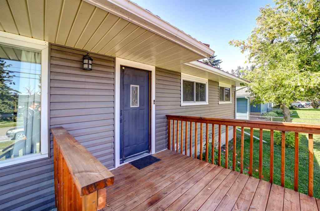MLS® A2249698 - 418 Charlotte Street  in NONE Pincher Creek, Residential