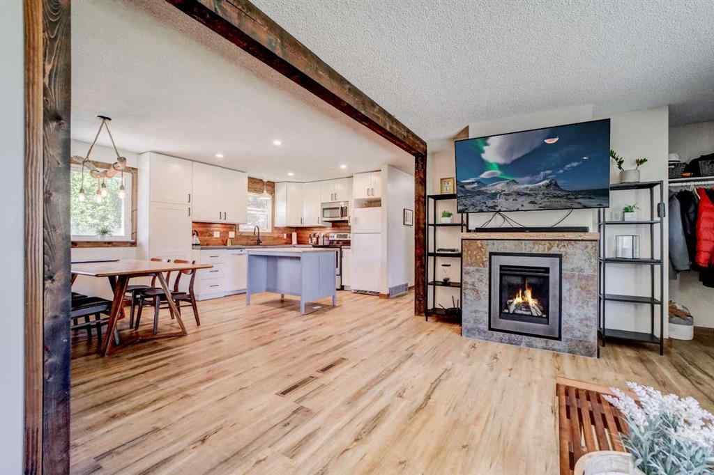 MLS® A2249698 - 418 Charlotte Street  in NONE Pincher Creek, Residential