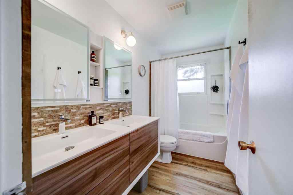 MLS® A2249698 - 418 Charlotte Street  in NONE Pincher Creek, Residential