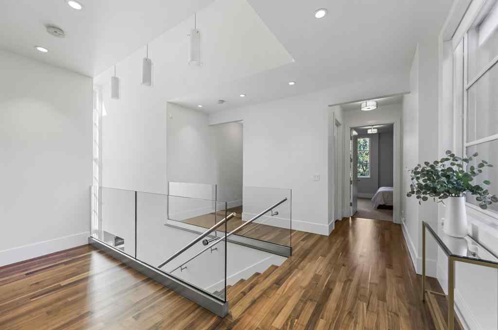 MLS® A2249707 - 3926 9 Street SW in Elbow Park Calgary, Residential