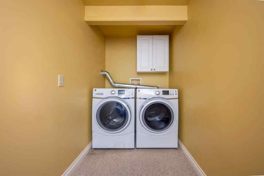 MLS® A2249712 - 15 Harrow Crescent SW in Haysboro Calgary, Residential