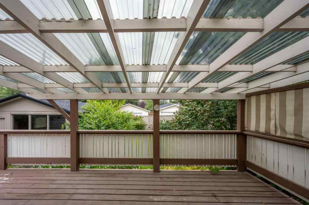 MLS® A2249712 - 15 Harrow Crescent SW in Haysboro Calgary, Residential