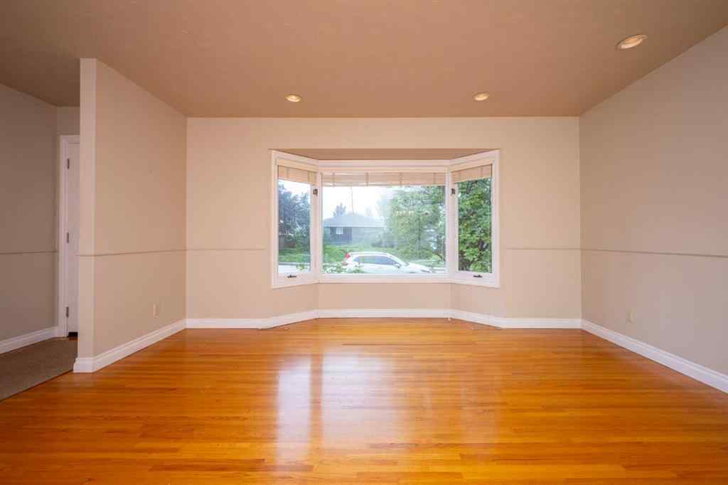 MLS® A2249712 - 15 Harrow Crescent SW in Haysboro Calgary, Residential