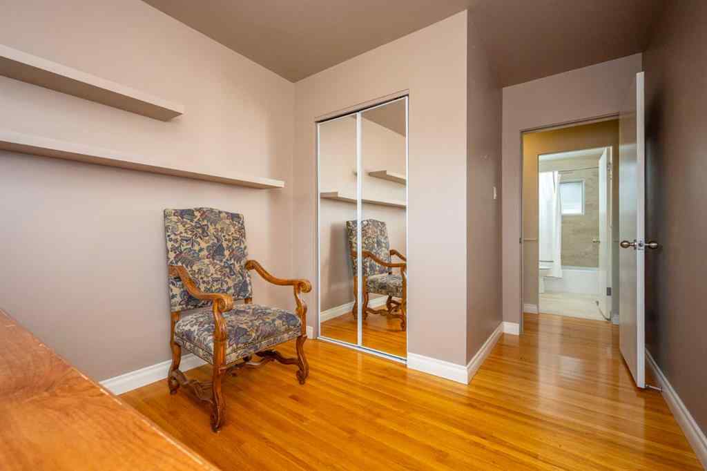 MLS® A2249712 - 15 Harrow Crescent SW in Haysboro Calgary, Residential