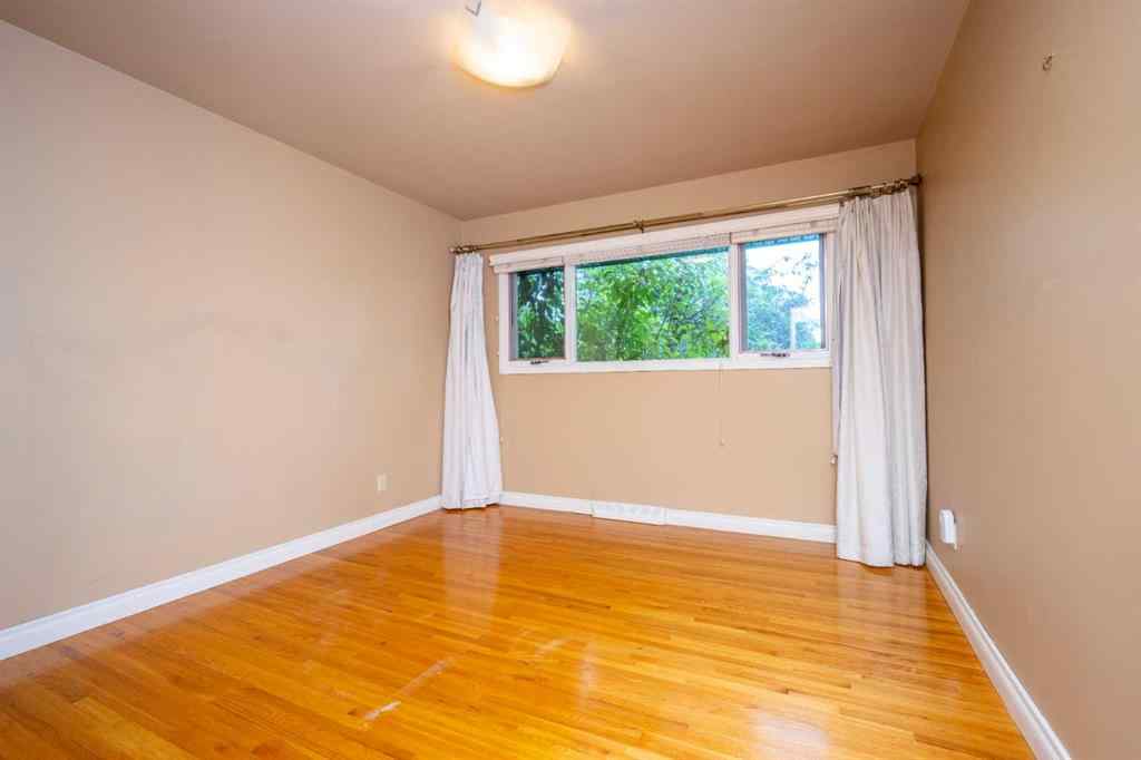 MLS® A2249712 - 15 Harrow Crescent SW in Haysboro Calgary, Residential