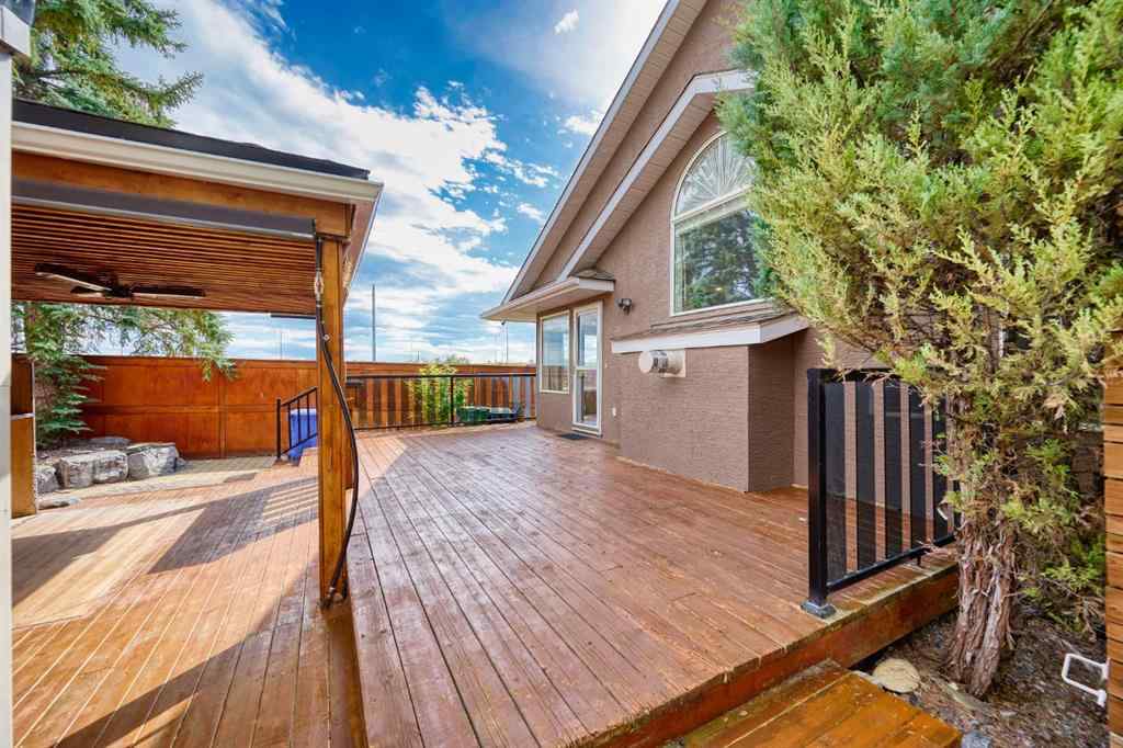 MLS® A2249725 - 81 Sundown Manor SE in Sundance Calgary, Residential