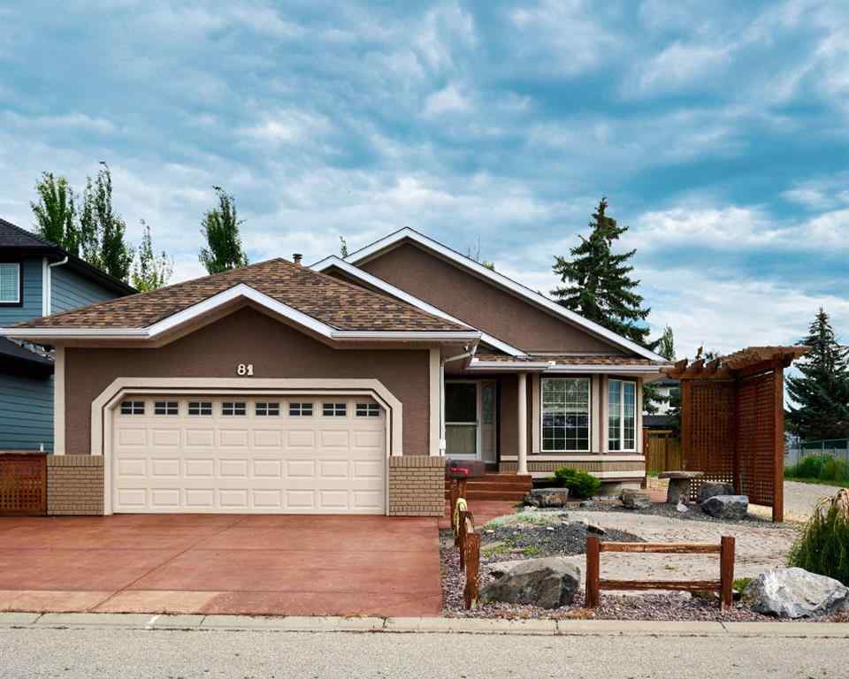 MLS® A2249725 - 81 Sundown Manor SE in Sundance Calgary, Residential