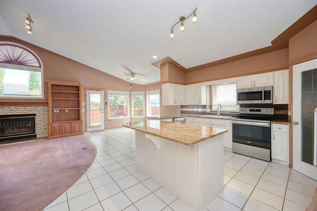 MLS® A2249725 - 81 Sundown Manor SE in Sundance Calgary, Residential