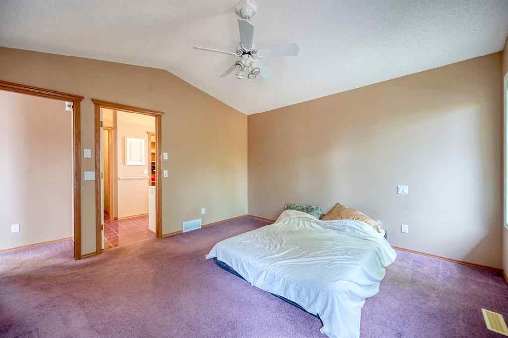 MLS® A2249725 - 81 Sundown Manor SE in Sundance Calgary, Residential