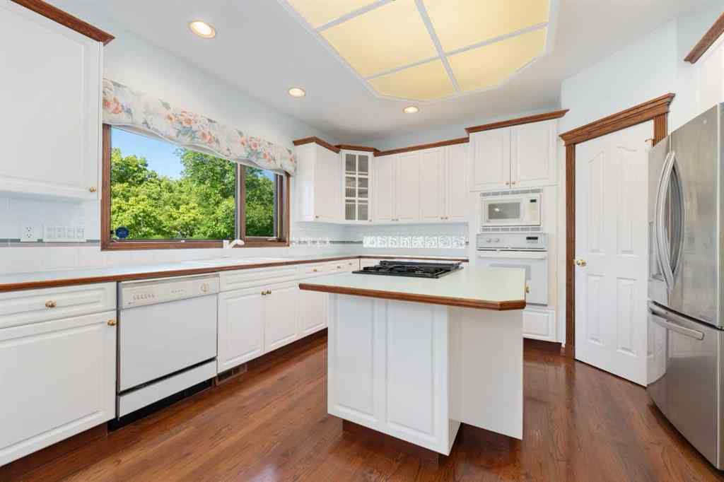 MLS® A2249735 - 1600 Evergreen Hill SW in Evergreen Calgary, Residential