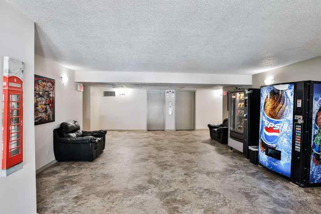 MLS® A2249737 - Unit #222 21 Berkeley Place W in Varsity Village Lethbridge, Residential