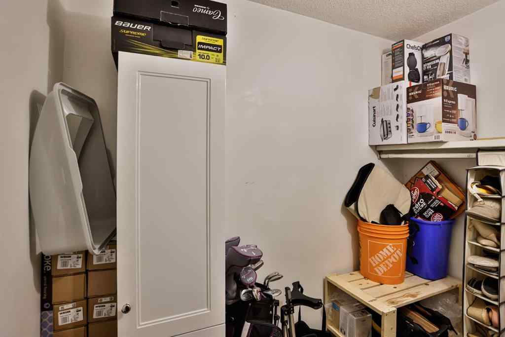 MLS® A2249737 - Unit #222 21 Berkeley Place W in Varsity Village Lethbridge, Residential