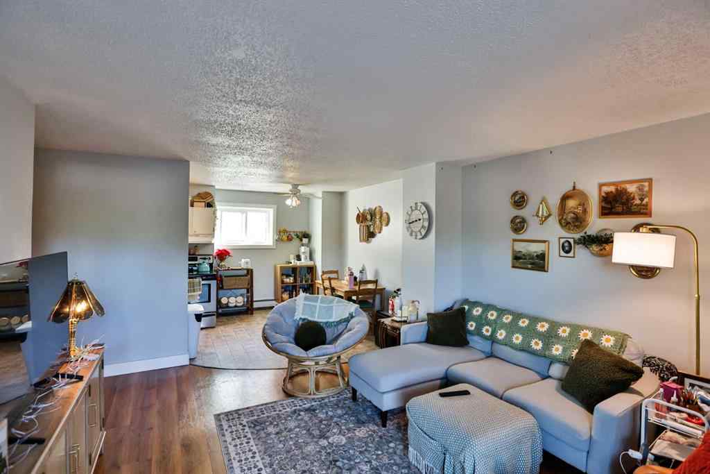 MLS® A2249737 - Unit #222 21 Berkeley Place W in Varsity Village Lethbridge, Residential