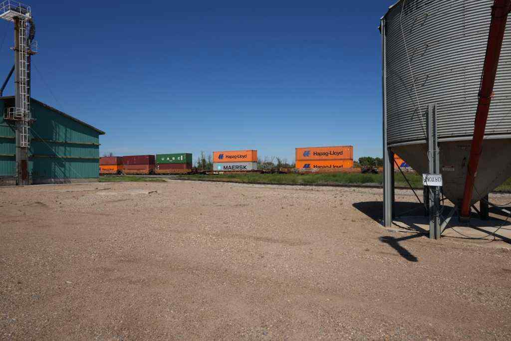 MLS® A2249742 - 184075 7th Street E in NONE Rural Newell, County of, Land