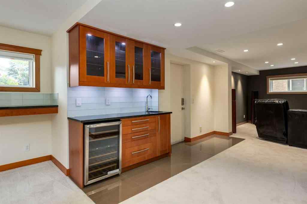 MLS® A2249748 - 51 Signal Hill Mews SW in Signal Hill Calgary, Residential