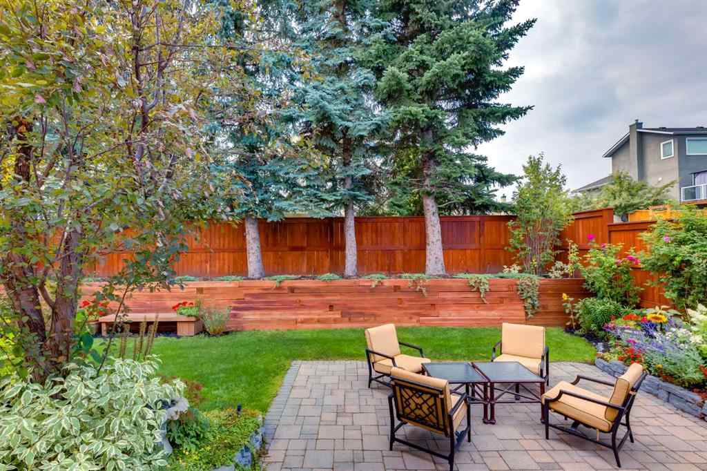 MLS® A2249748 - 51 Signal Hill Mews SW in Signal Hill Calgary, Residential