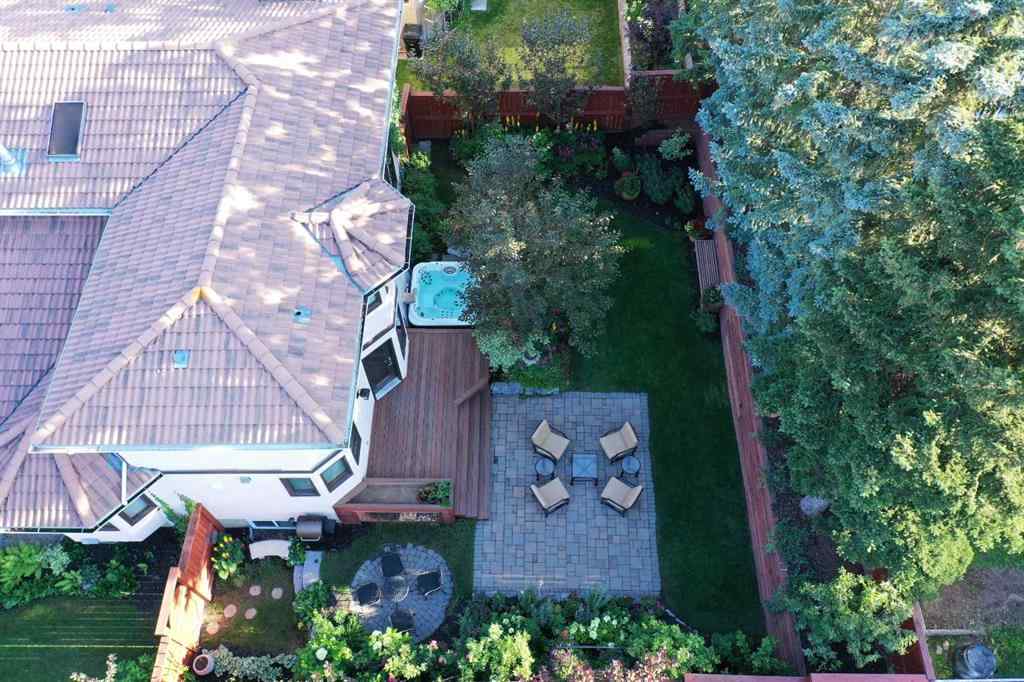 MLS® A2249748 - 51 Signal Hill Mews SW in Signal Hill Calgary, Residential