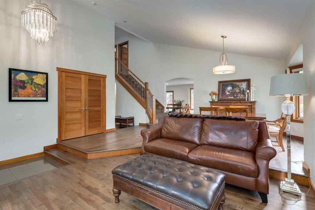 MLS® A2249748 - 51 Signal Hill Mews SW in Signal Hill Calgary, Residential