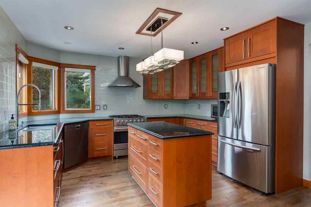 MLS® A2249748 - 51 Signal Hill Mews SW in Signal Hill Calgary, Residential