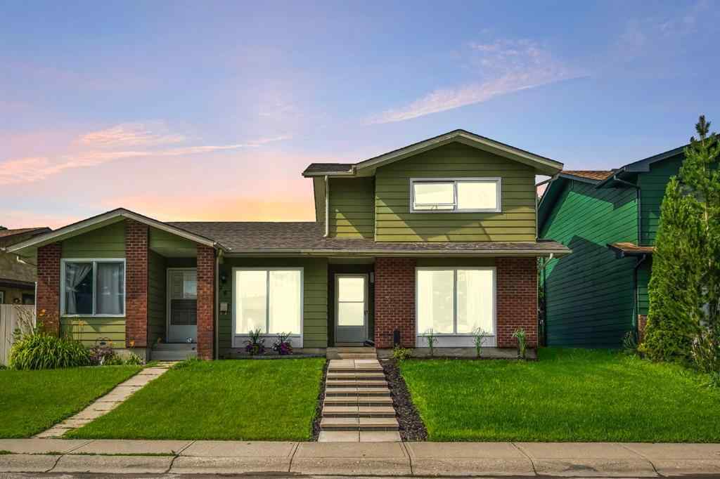 MLS® A2249756 - 30 Sunhurst Crescent SE in Sundance Calgary, Residential