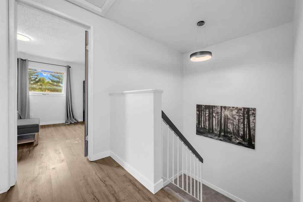 MLS® A2249756 - 30 Sunhurst Crescent SE in Sundance Calgary, Residential
