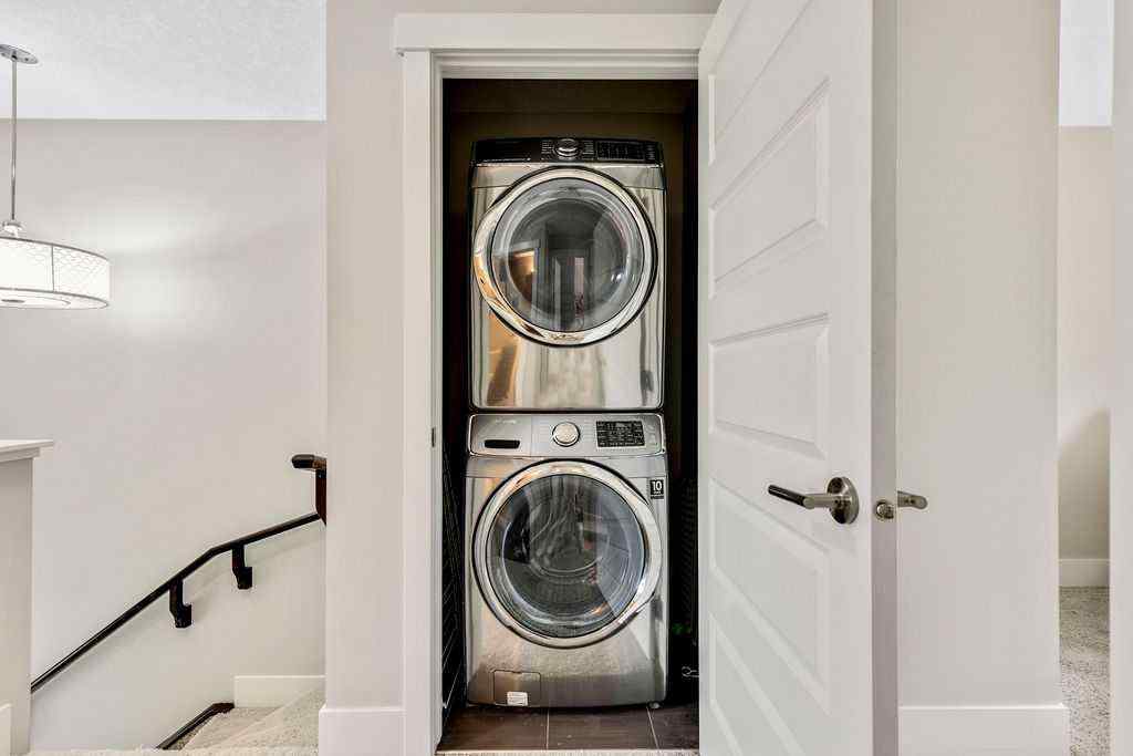 MLS® A2249761 - 44 Quarry Lane SE in Douglasdale/Glen Calgary, Residential