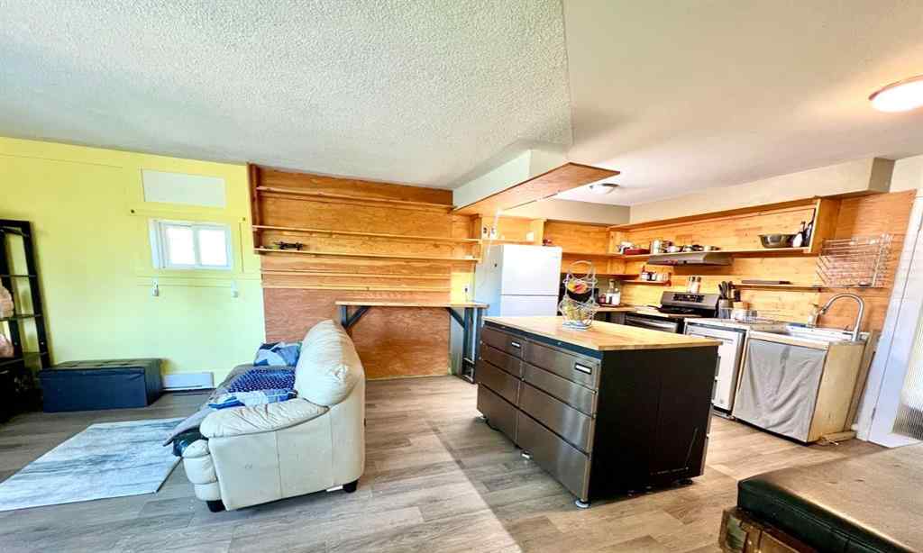 MLS® A2249762 - 813 Center Street  in Hanna Hanna, Residential