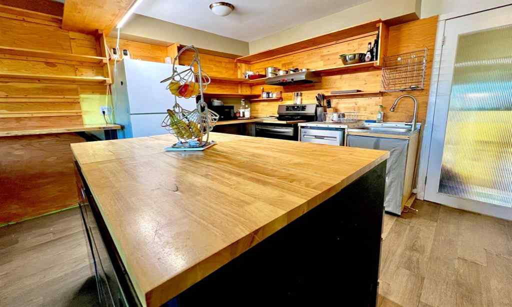MLS® A2249762 - 813 Center Street  in Hanna Hanna, Residential