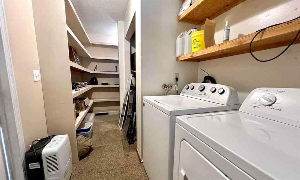 MLS® A2249762 - 813 Center Street  in Hanna Hanna, Residential