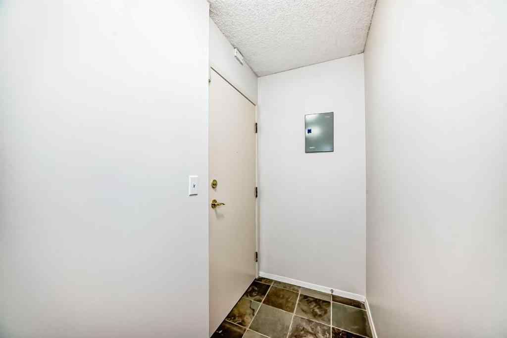 MLS® A2249766 - Unit #301 235 15 Avenue SW in Beltline Calgary, Residential