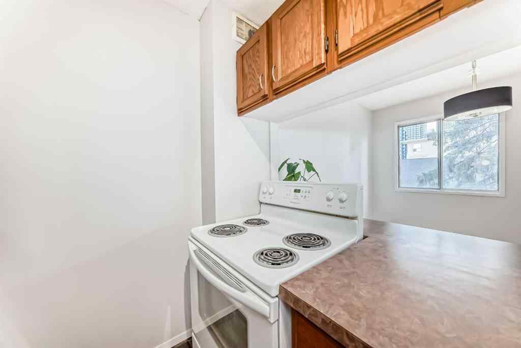 MLS® A2249766 - Unit #301 235 15 Avenue SW in Beltline Calgary, Residential