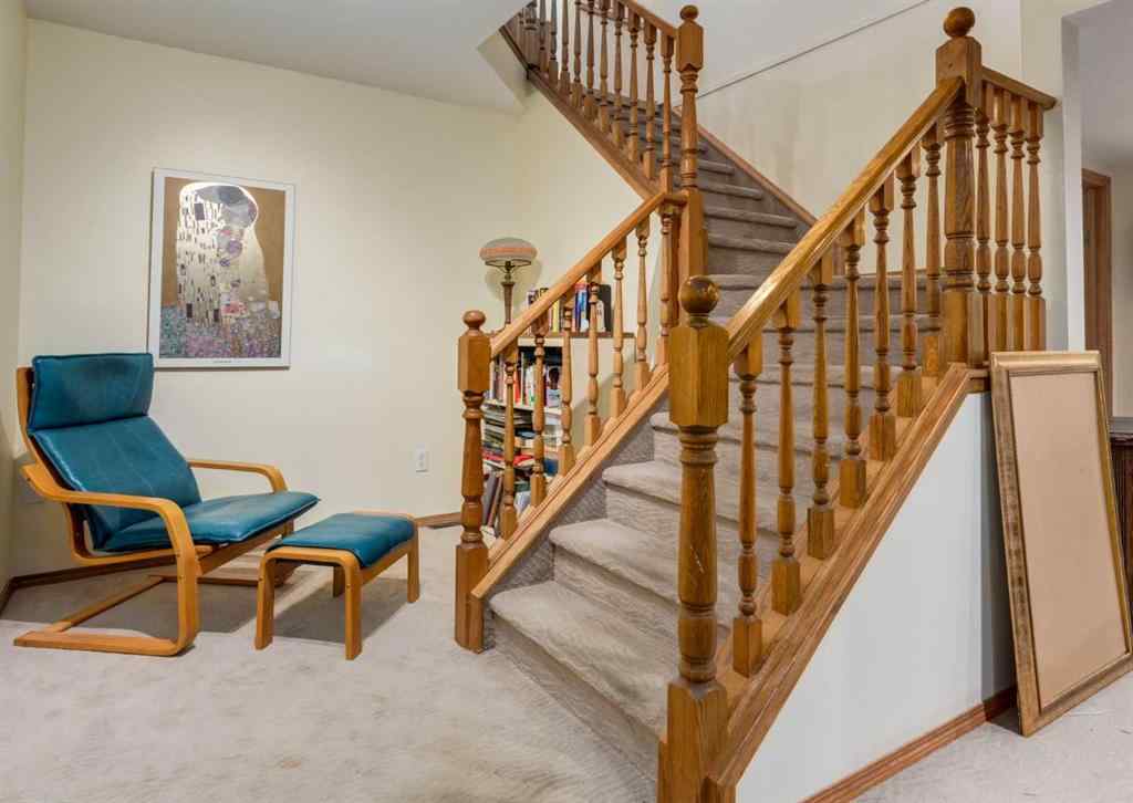 MLS® A2249772 - 206 Hawkside Mews NW in Hawkwood Calgary, Residential