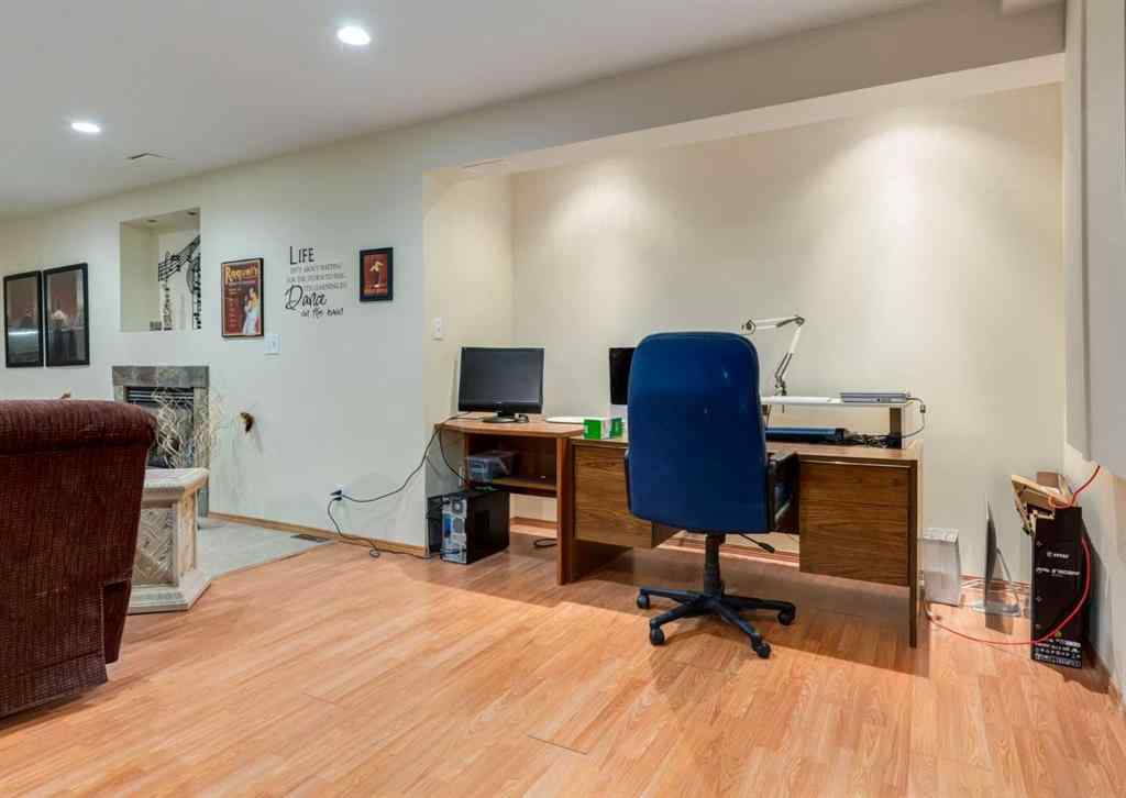 MLS® A2249772 - 206 Hawkside Mews NW in Hawkwood Calgary, Residential