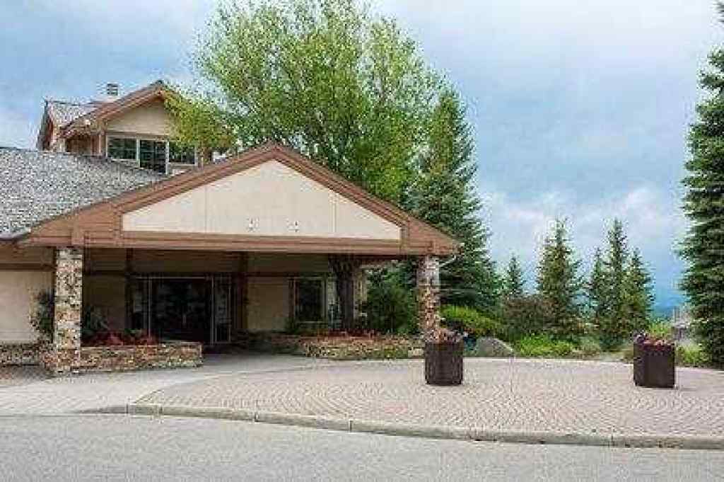 MLS® A2249772 - 206 Hawkside Mews NW in Hawkwood Calgary, Residential