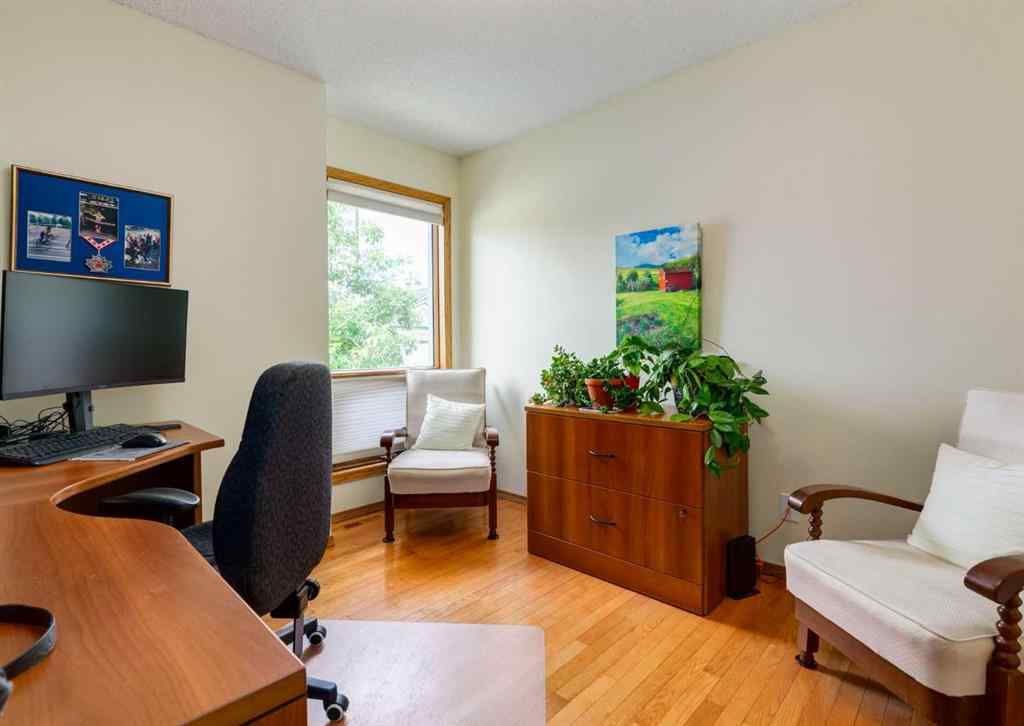 MLS® A2249772 - 206 Hawkside Mews NW in Hawkwood Calgary, Residential
