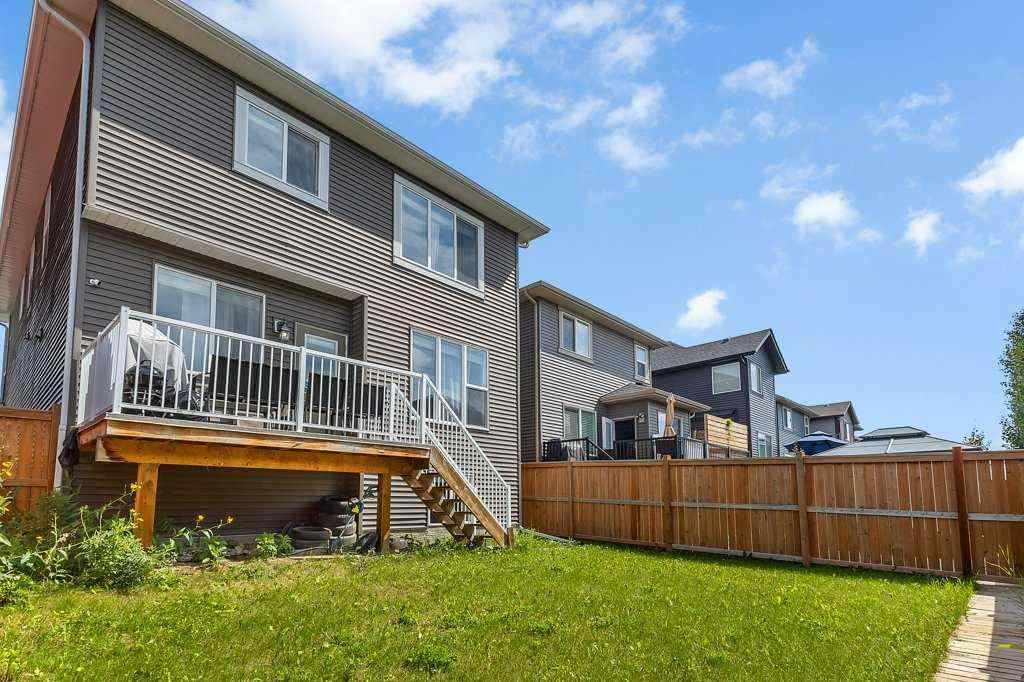 MLS® A2249775 - 233 Kingsbury Close SE in Kings Heights Airdrie, Residential